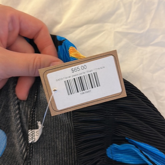 Flower Print Pant - Picture 3 of 3